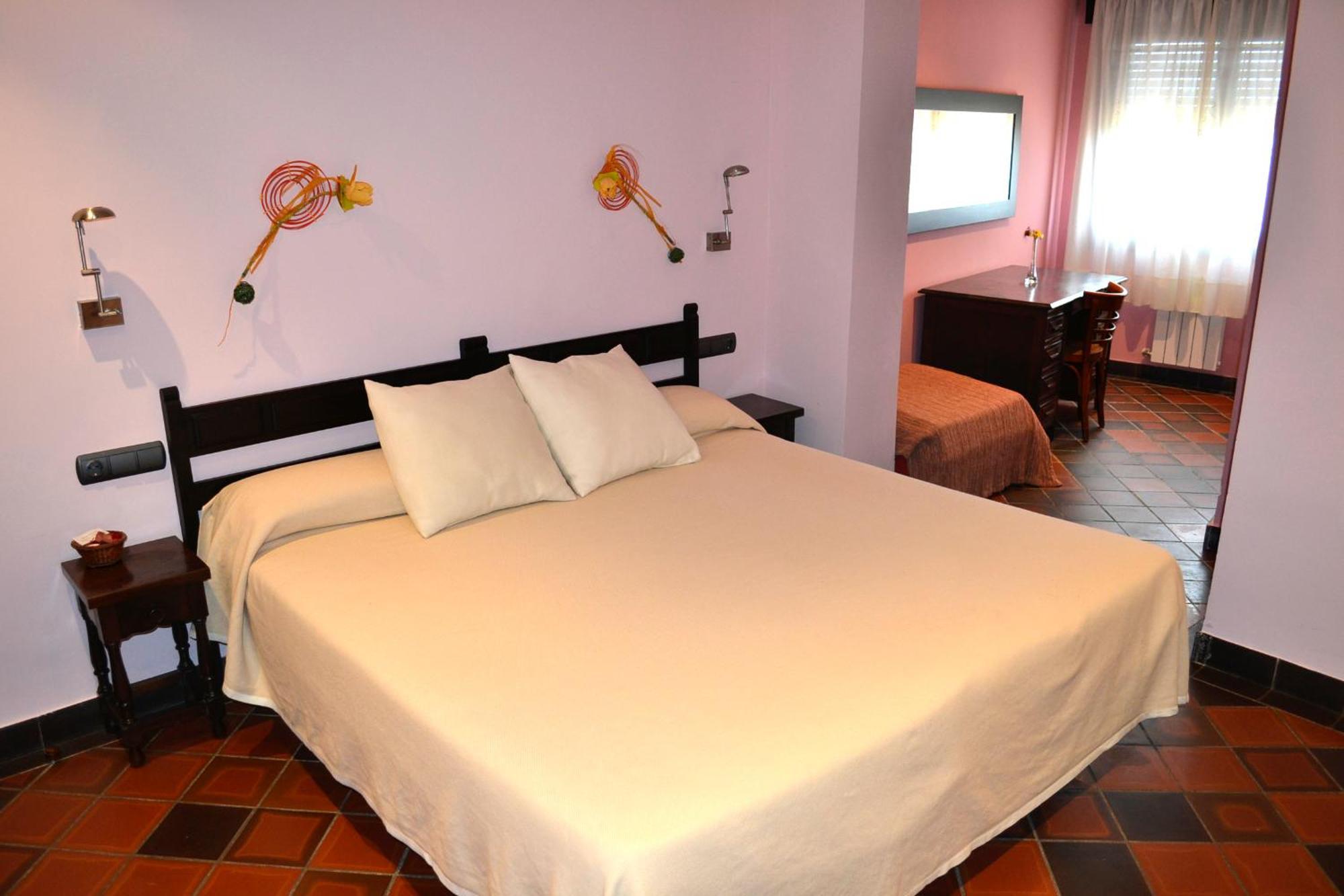 Banyeres del Penedes Hotel Restaurant El Bosc חדר תמונה