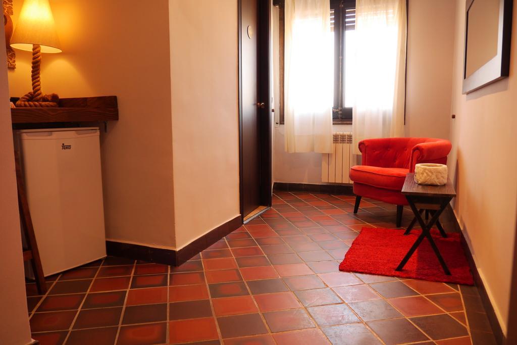 Banyeres del Penedes Hotel Restaurant El Bosc מראה חיצוני תמונה